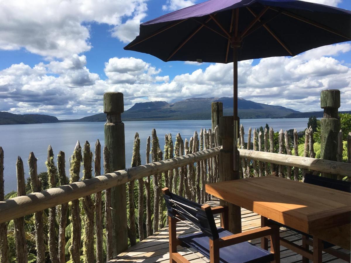 Te Whare -Lake Tarawera Tree-Top Nest Extérieur photo